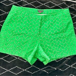 Vince Camuto Green Eyelet Eyelet Shorts | Size 10 | Preppy Resort